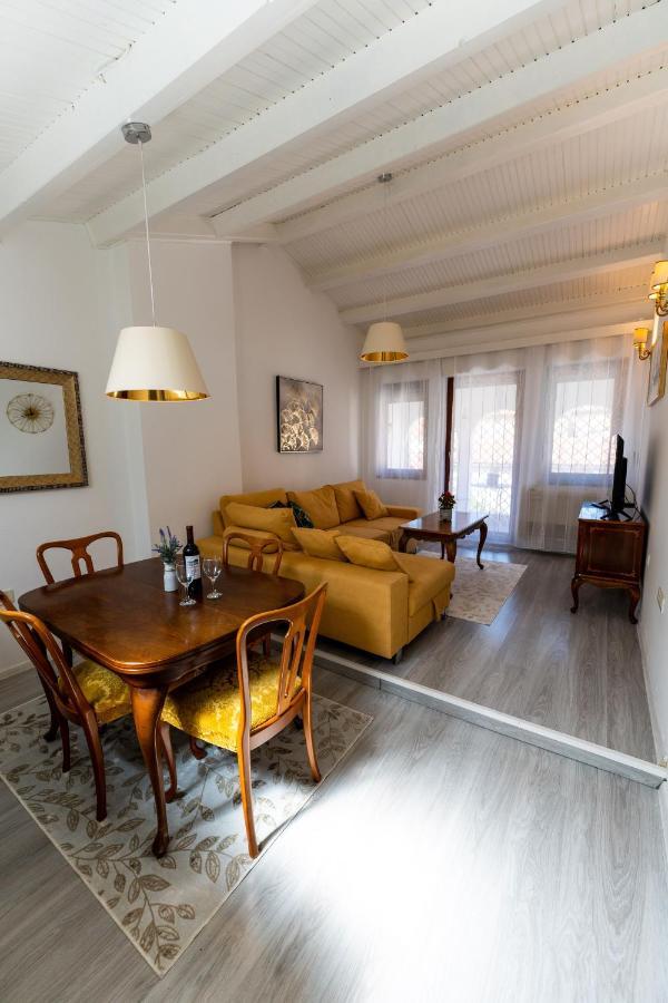 Apt Mia Apartment Zadar Exterior foto